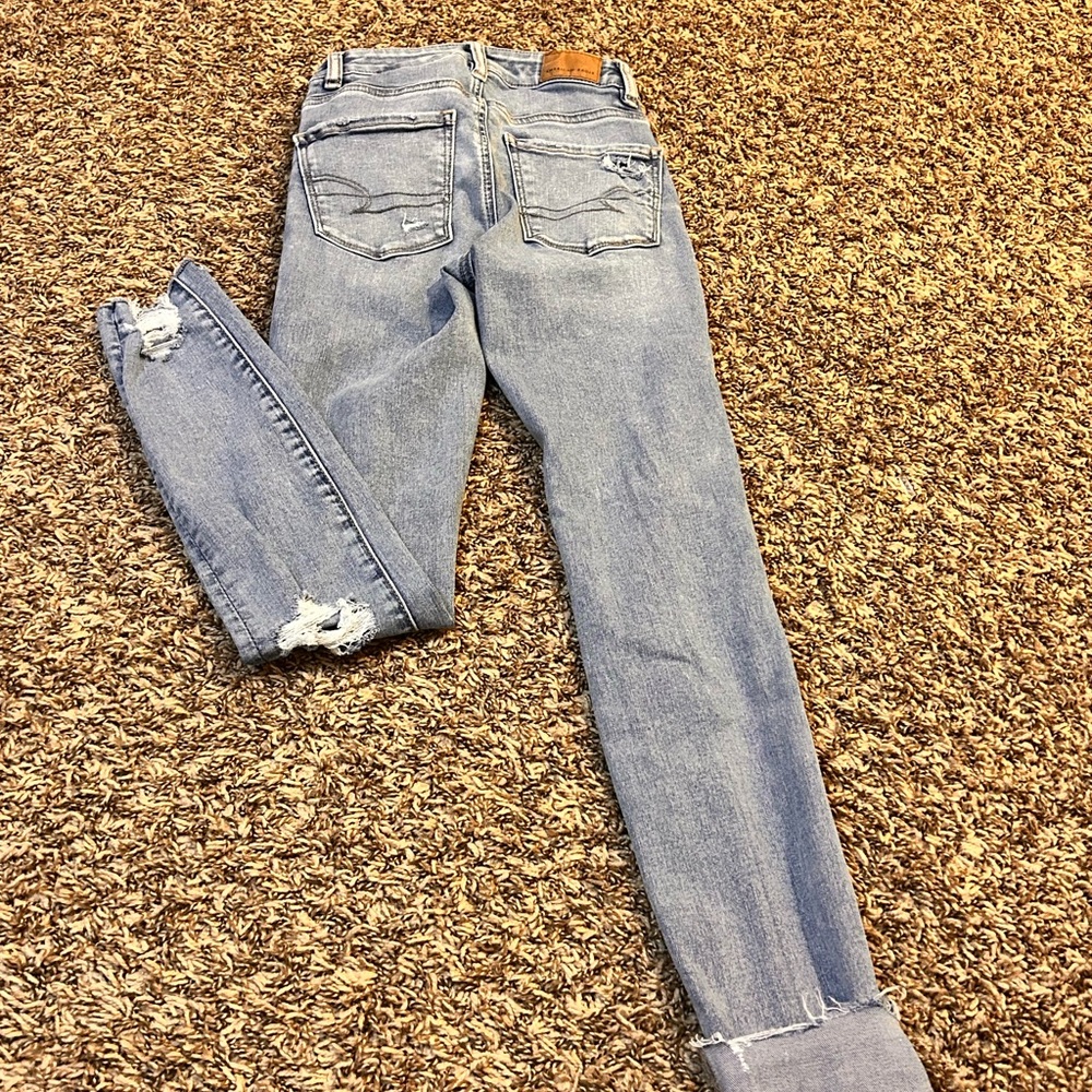 American Eagle Outfitters Light Blue Distressed Skinny Jeans